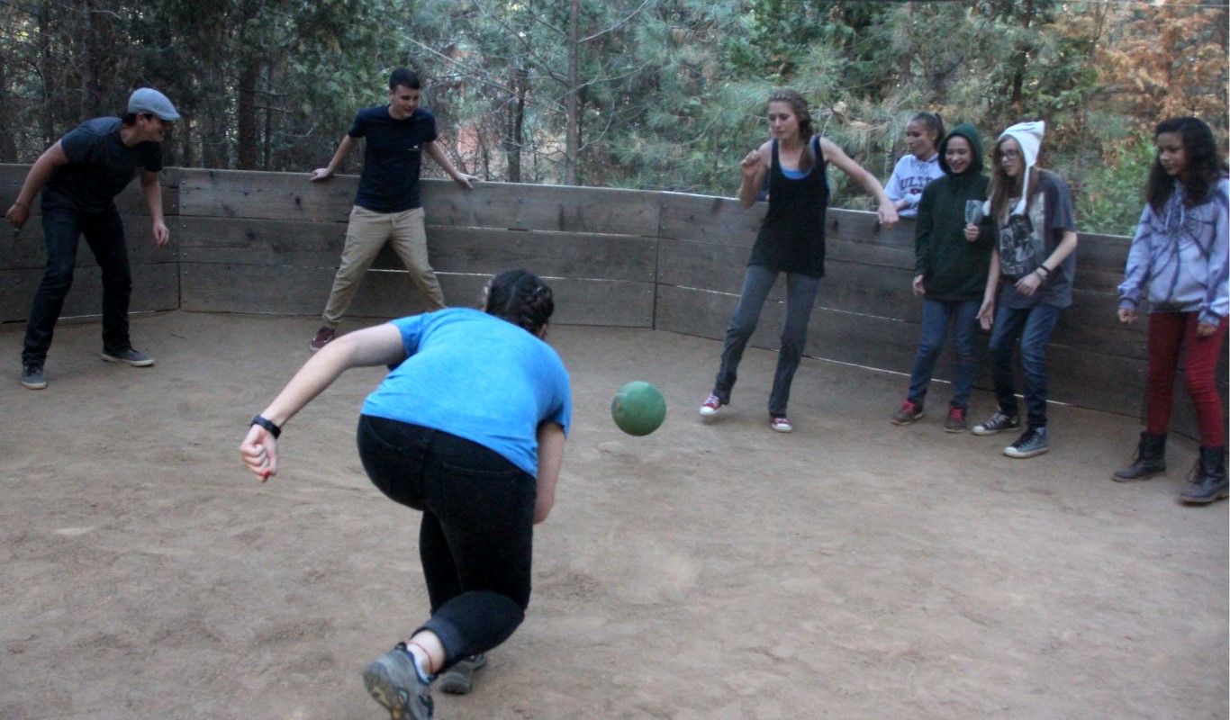 Gaga ball2